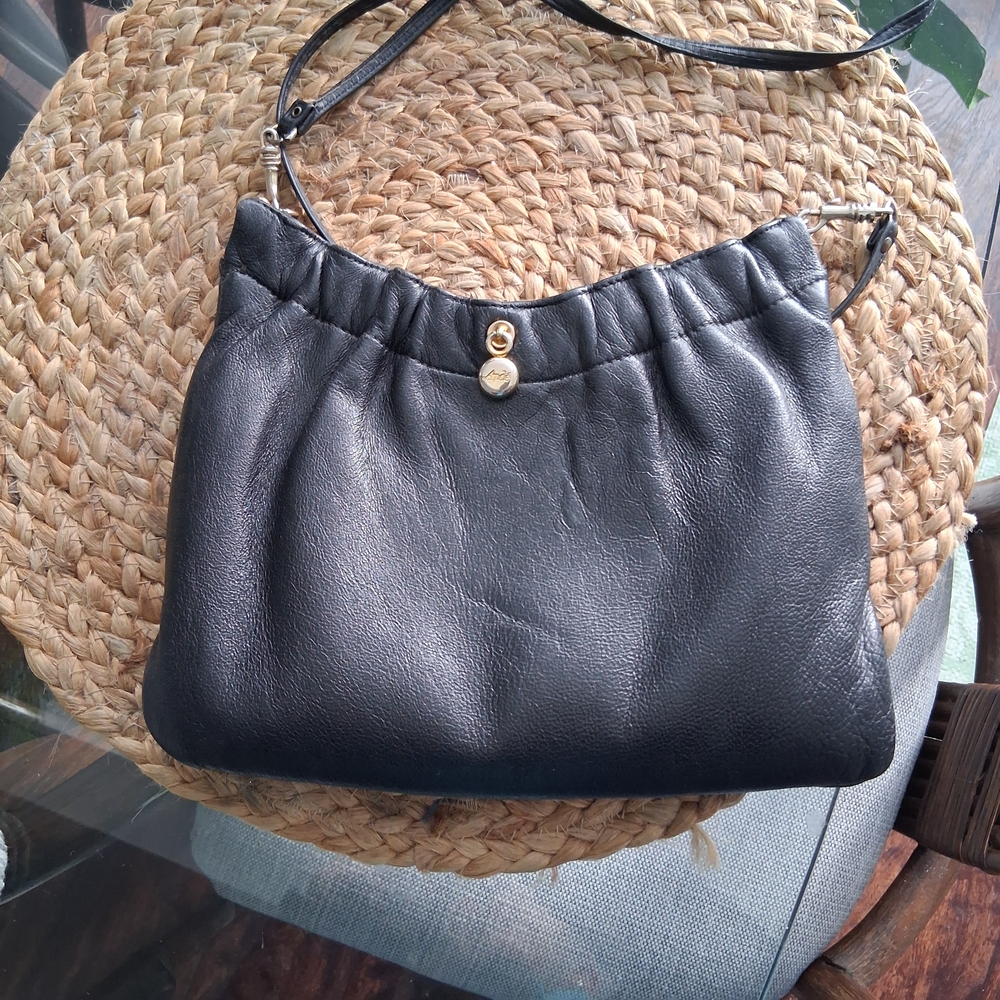 Ande Genuine Elegant Black Leather Women's Bag
